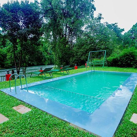 Falcon Riverview Resorts Kuttampuzha Eksteriør bilde