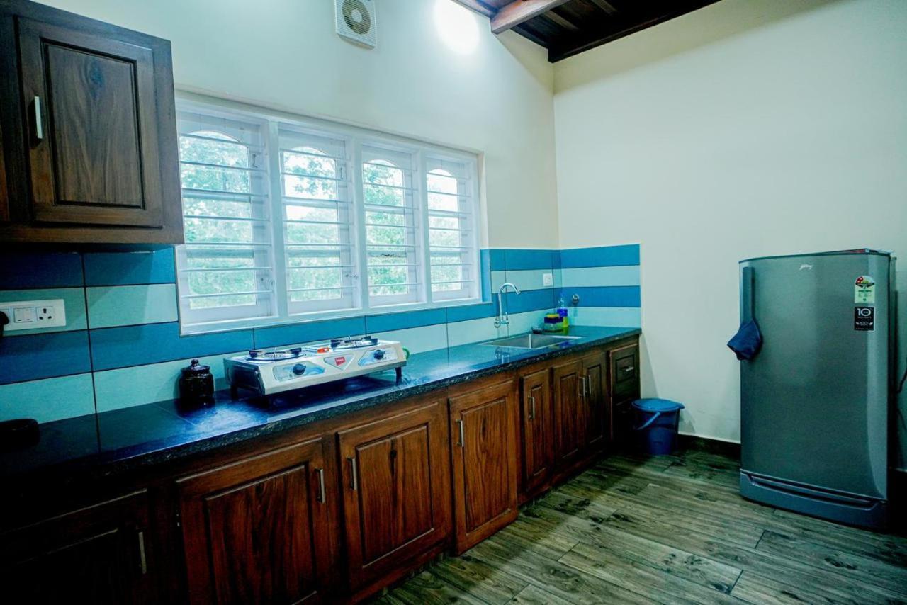 Falcon Riverview Resorts Kuttampuzha Eksteriør bilde