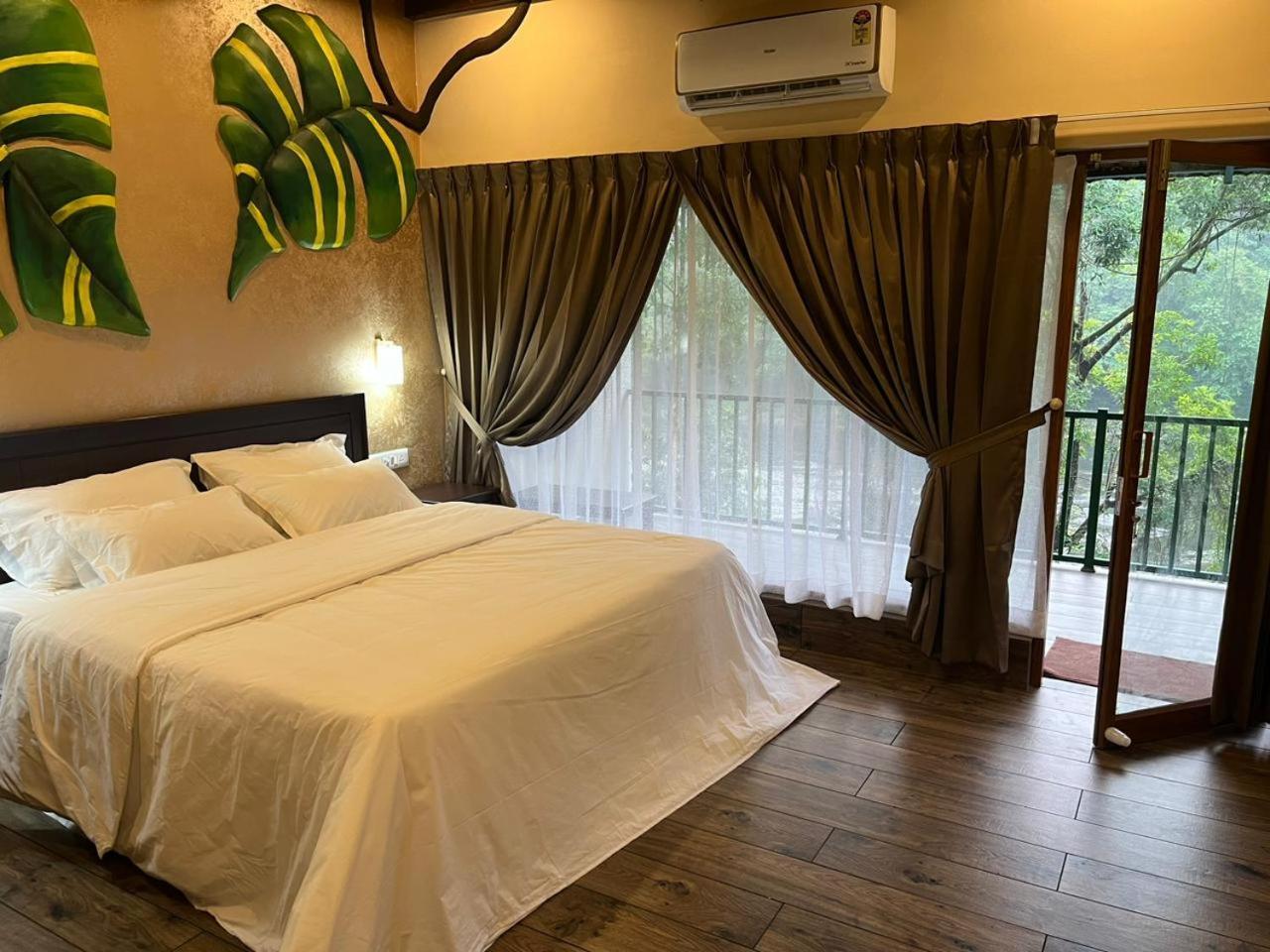 Falcon Riverview Resorts Kuttampuzha Eksteriør bilde